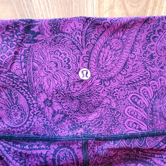 3/$75 Align Lululemon leggings - Picture 2 of 2
